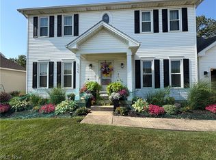 5946 N Mayflower Dr, Lorain, OH 44053