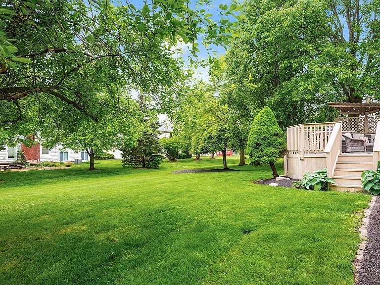 6641 Wisteria Cir — Photo 16