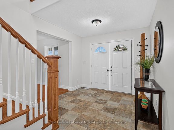 3rd image of 77 Lankin Ave