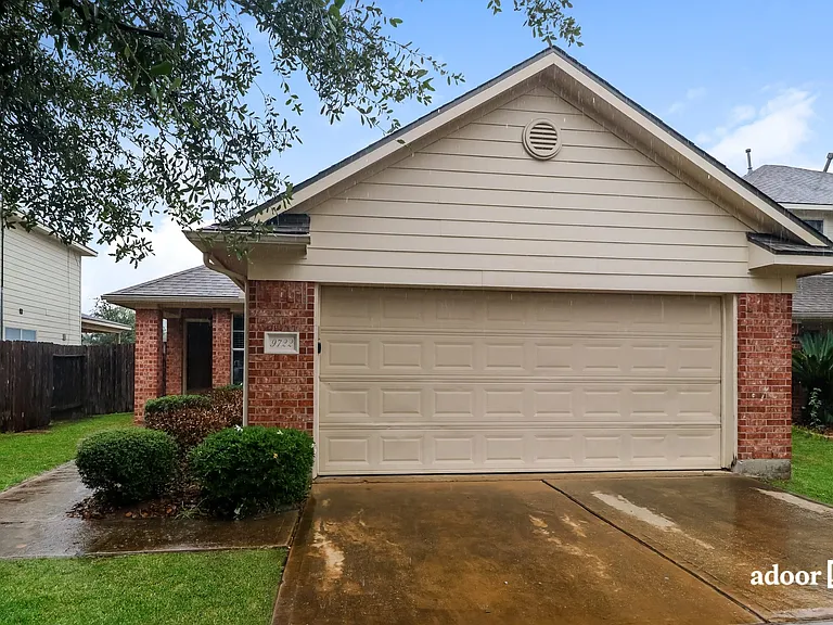 9722 Dusty Ridge Ln — Photo 2