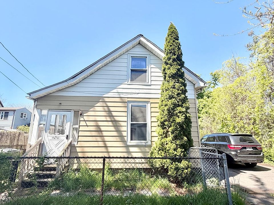 1st image of 47 1/2 Park St #1A