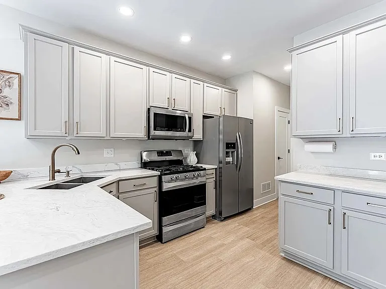 307 Abington Woods Dr — Photo 15