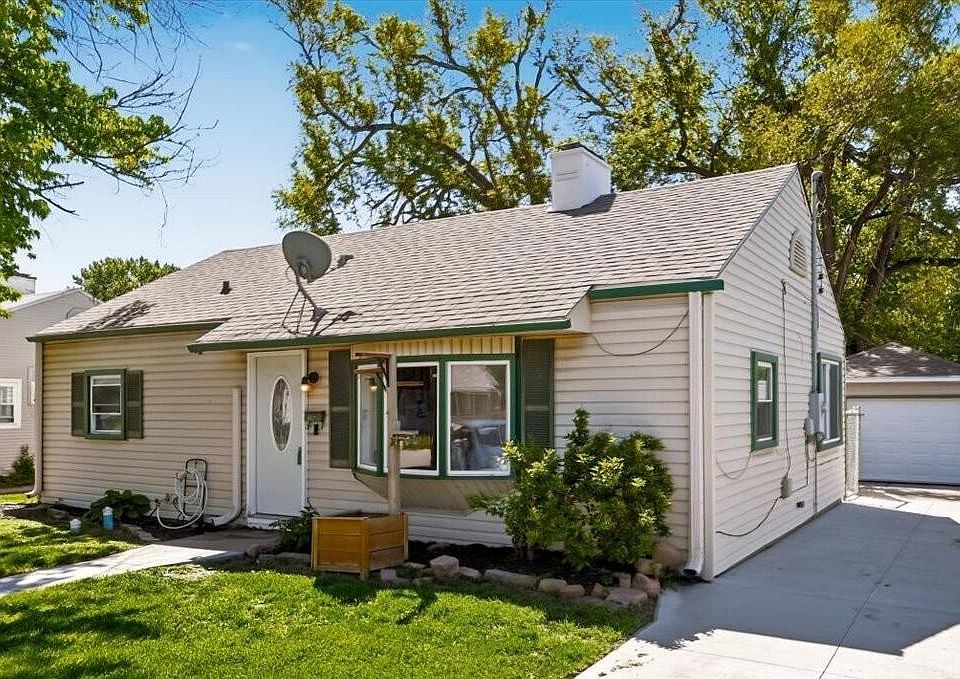 1st image of 2741 Avenue G