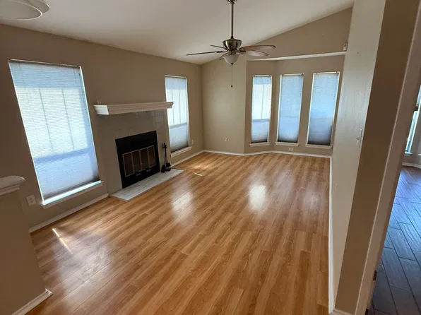 2520 Quarry Rd APT 301, Austin, TX 78703