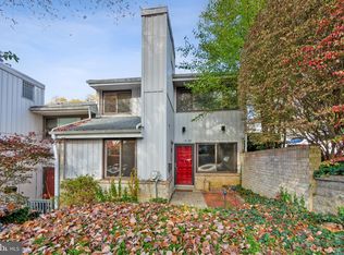 1308 Cable Hill Dr, Springfield, PA 19064