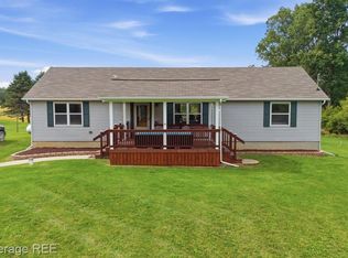 2422 S Henderson Rd, Davison, MI 48423