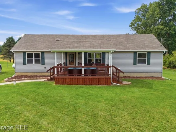 2422 S Henderson Rd, Davison, MI 48423