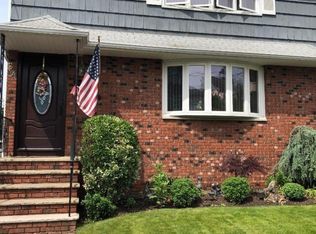 34 Hilton St, Belleville, NJ 07109
