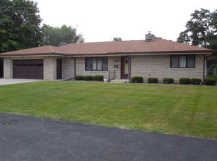 2409 Erskine Rd, Joliet, IL 60433