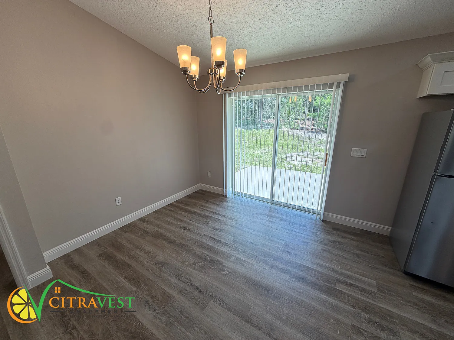 Lovely 4 Bedroom Available in Citrus Springs! — Photo 4
