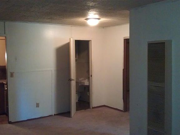 Living Area 2