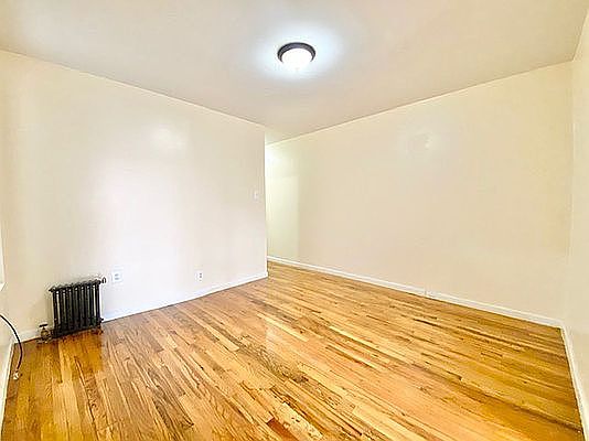 4th image of 200 W 145th St #55