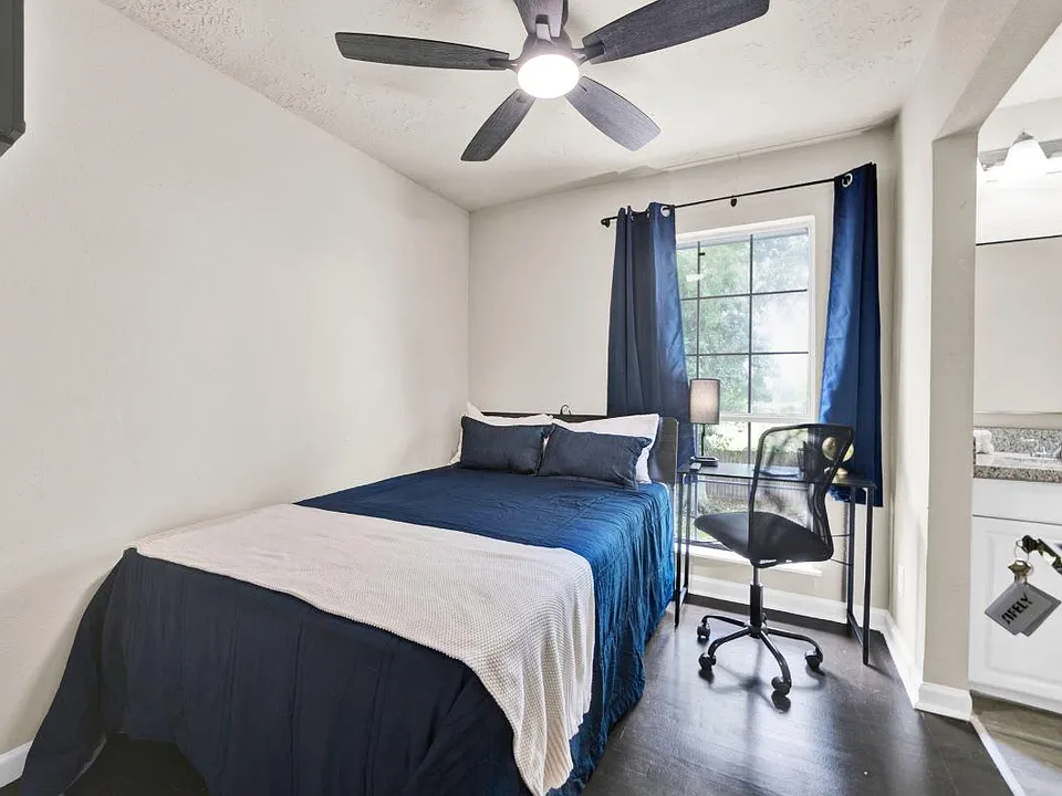 Sagecanyon Dr