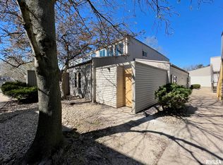 6831 N Frostwood Pkwy #25, Peoria, IL
