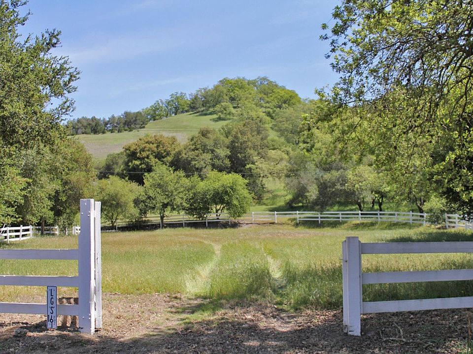1st image of 0 Twin Oaks Dr