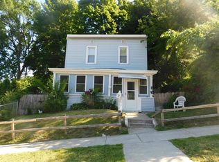 7 Dale St, Rensselaer, NY 12144