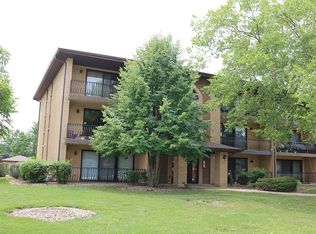 7301 Evergreen Dr APT 1A, Orland Park, IL 60462