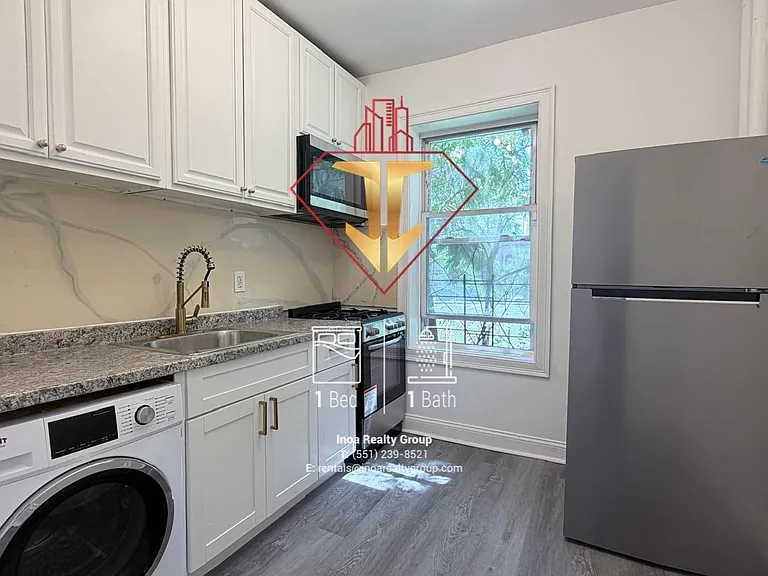 11 Gifford Ave #1C — Photo 2