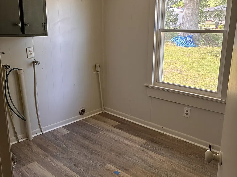 1226 Sizemore St — Photo 9