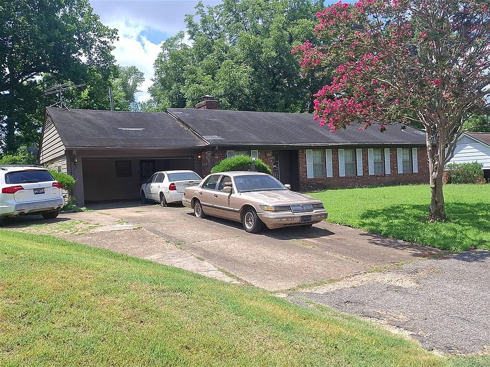 2nd image of 4236 Ambrose Rd