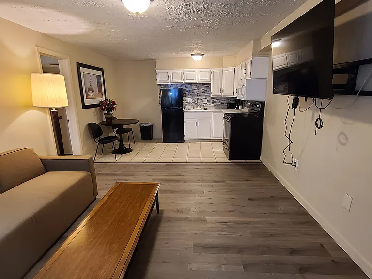 Presque Isle Extended Stay Suites — Photo 10