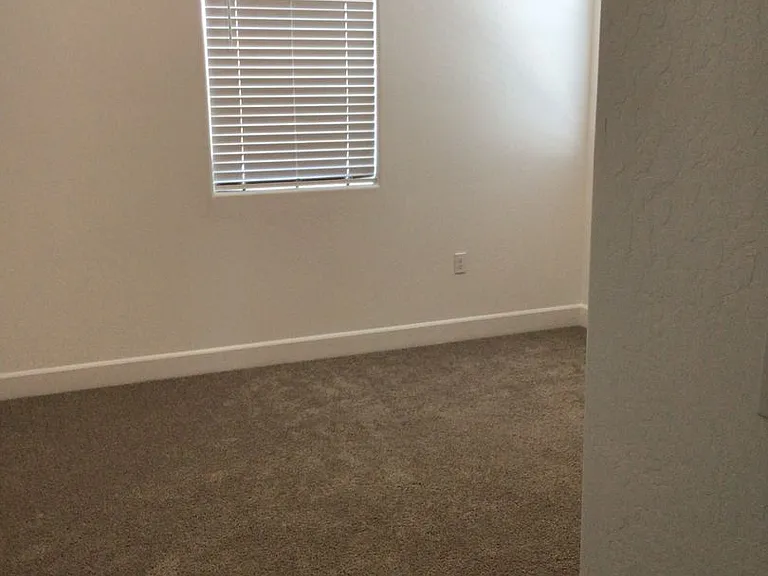 2901 Sand Hills Ave — Photo 28