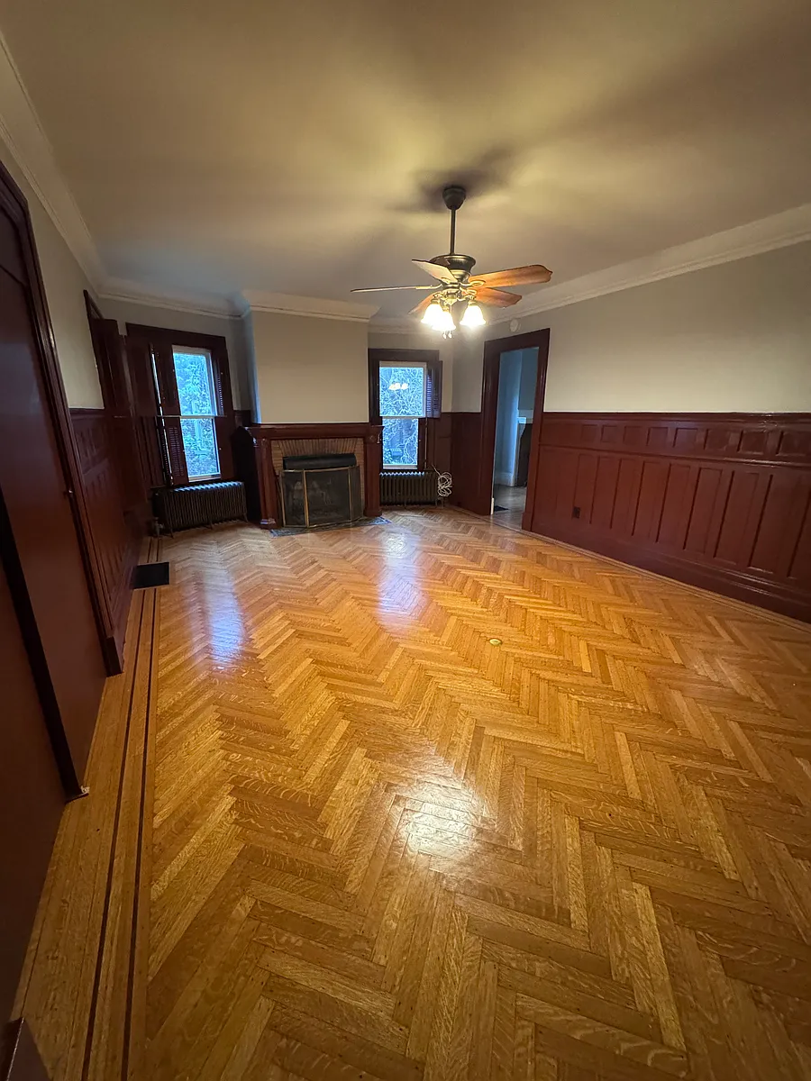Building Photo - 13 S Goodman St #2