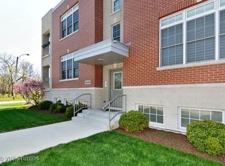 2646 Desplaines Ave APT 2N, North Riverside, IL 60546