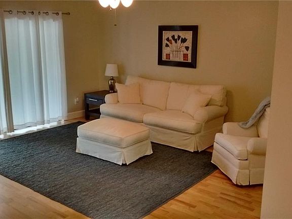 3rd image of 2399 SE Fruit Ave