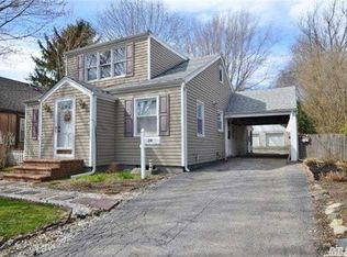 20 W 12th St, Huntington Station, NY 11746