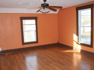 511 Laramie St APT 2, Manhattan, KS 66502