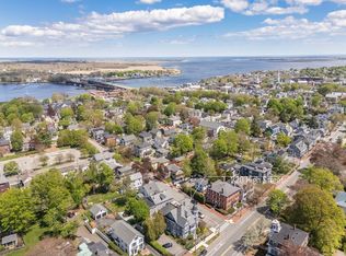 220 High St APT 3, Newburyport, MA 01950
