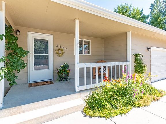 3rd image of 3565 Rosebud Dr