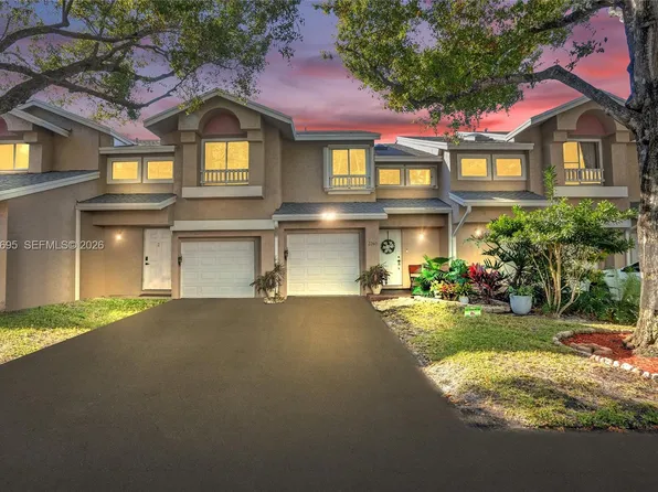2260 Discovery Cir W, Deerfield Beach, FL 33442