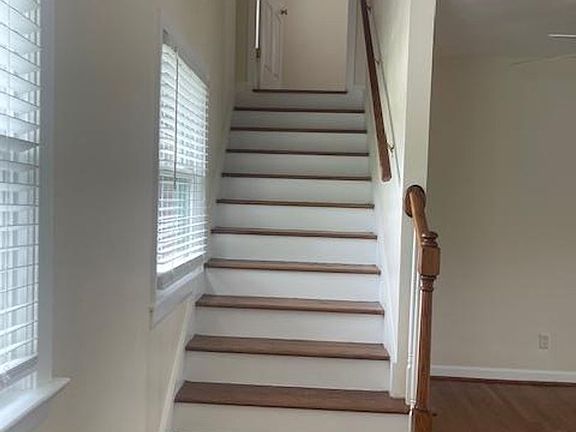 5th image of 3001 Cape Henry Dr