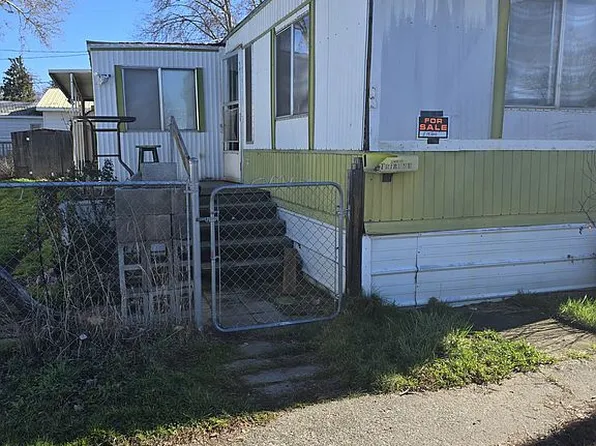 913 Preston Ave Trailer 37, Lewiston, ID 83501