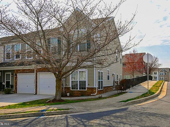 2nd image of 114 Ran Rue Dr