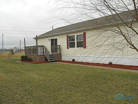 2nd image of 406 Wisteria St