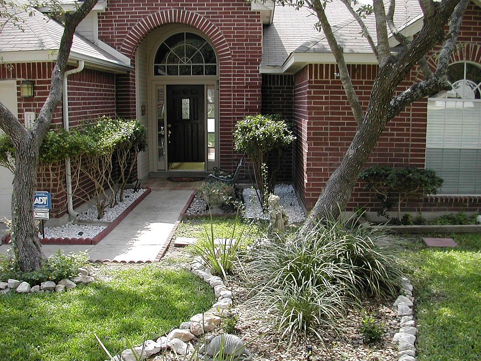1st image of 1815 Caversham Pass Ln