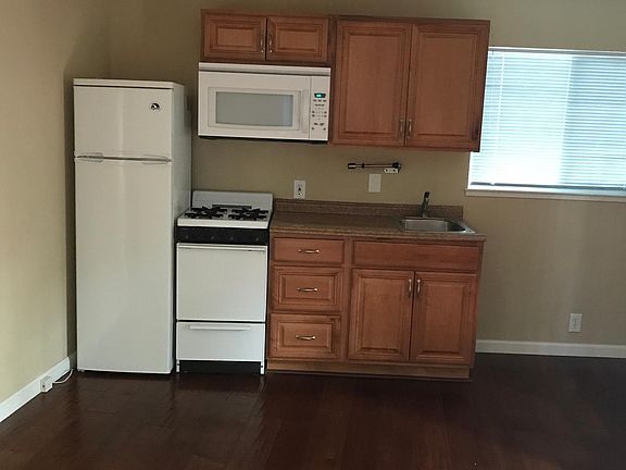 4th image of 1118 Pedro St
