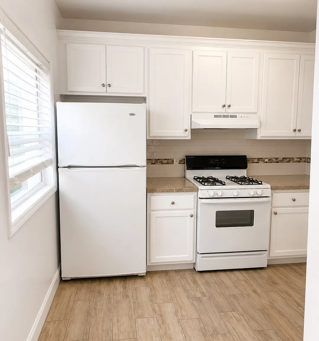 1414 N Hobart Blvd — Photo 4
