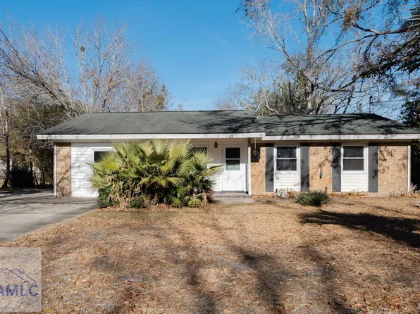 22 Oak St, Hinesville, GA 31313