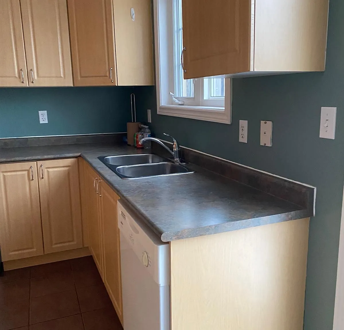 3 bed, $3,000 — Photo 4