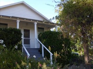1018 Galleron Ln, Saint Helena, CA 94574