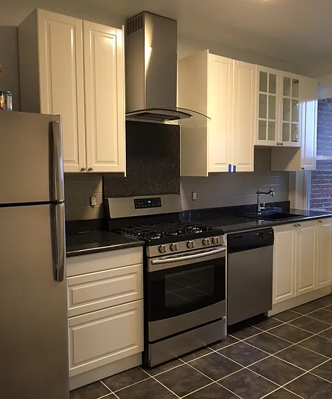 3219 Guilford Ave — Photo 5