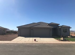 4042 S Sugar Plum Way, Washington, UT 84780