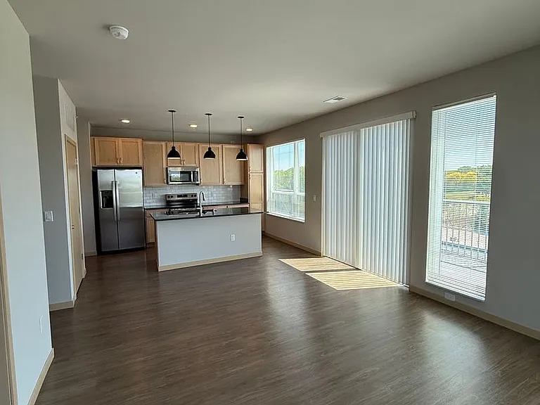 Mira Apartments — Photo 47