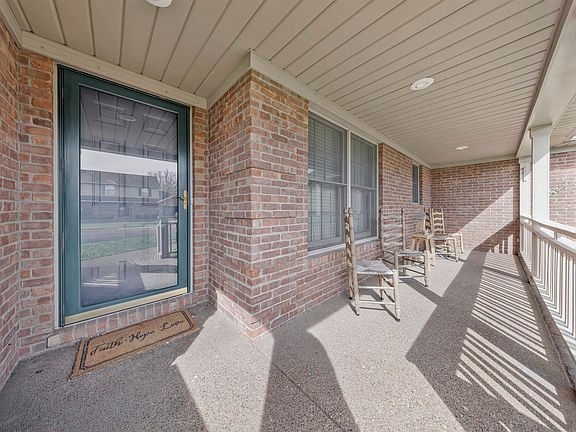 2nd image of 10166 Marquette St