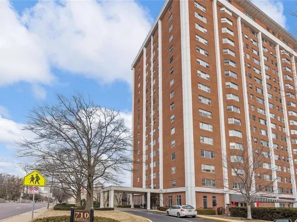 710 S Hanley Rd APT 6A, Saint Louis, MO 63105