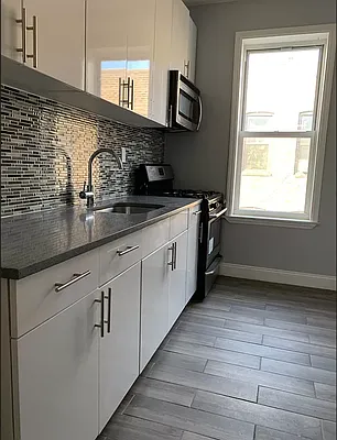 Rented by Shamco Management Corp | media 7